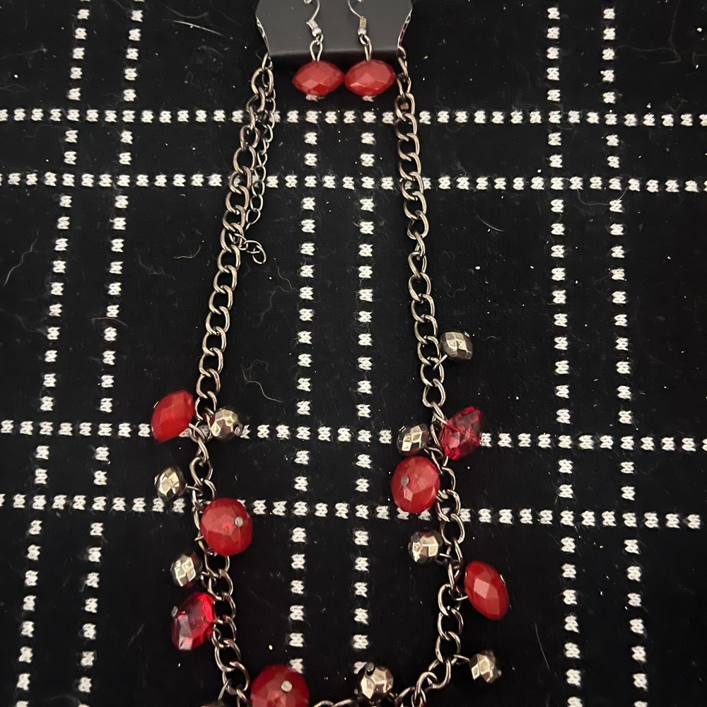 Paparazzi Red and Silver Necklace Set
